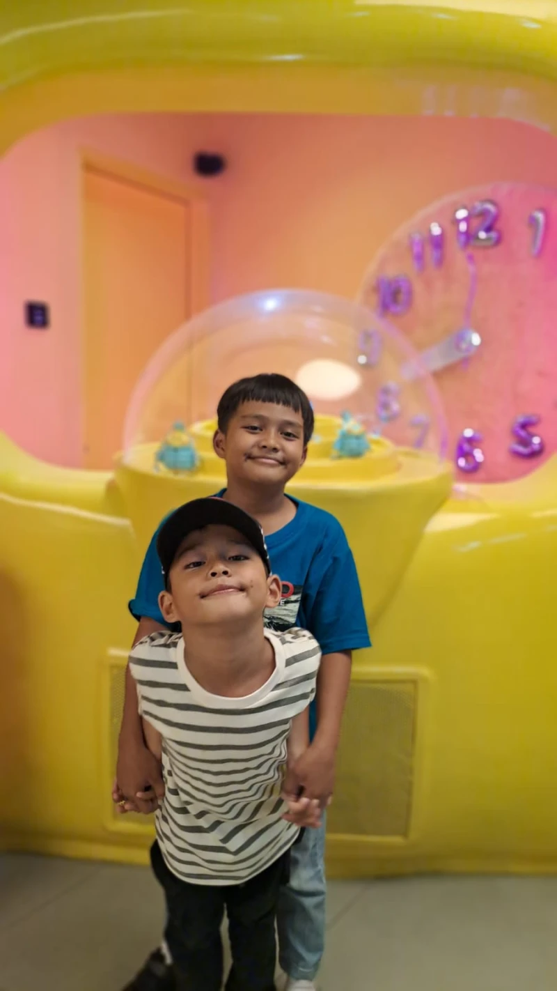 Arsakha Zufaro  & Arzachel Giffary